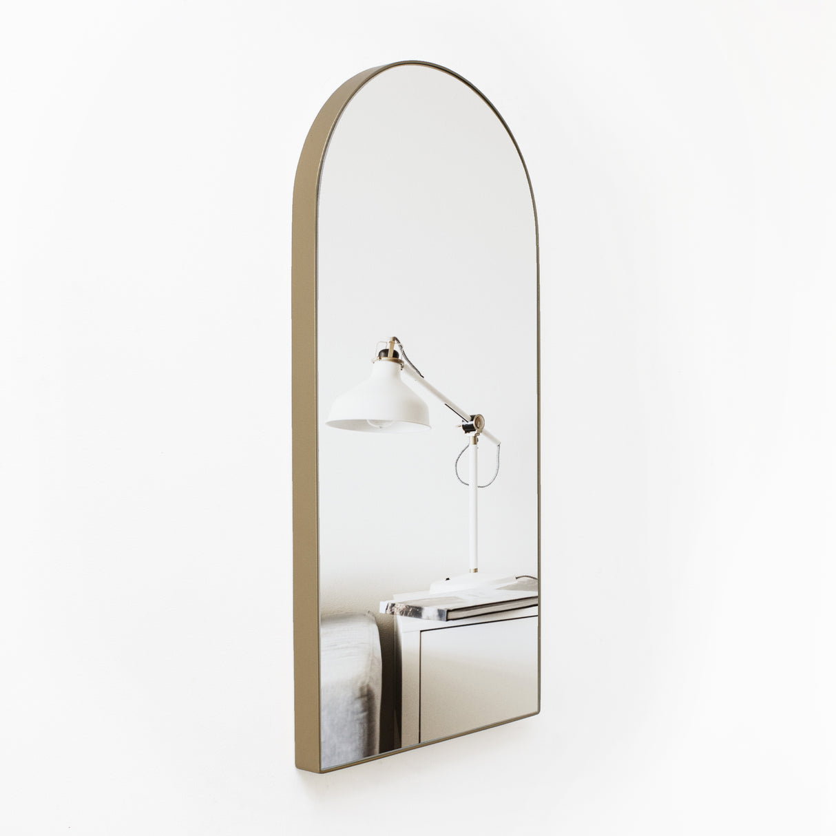 Espejo de Pared Ibiza Dorado 50x100cm Arco Superior con Marco Metalico - ESPEJOS DE PARED | Bylmo