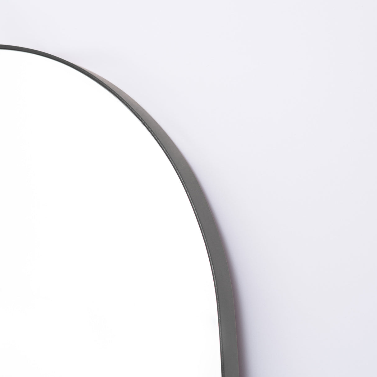 Espejo Ibiza Arco Superior Negro 50x150cm con Marco Metálico - Espejos Decorativos | Bylmo