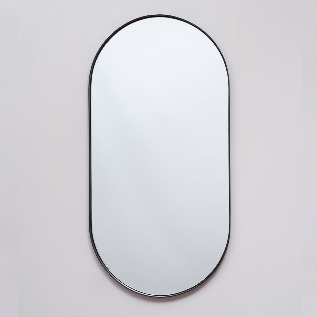 Espejo Lyon Ovalado Negro 60x120cm con Marco Metálico - Espejos Decorativos | Bylmo