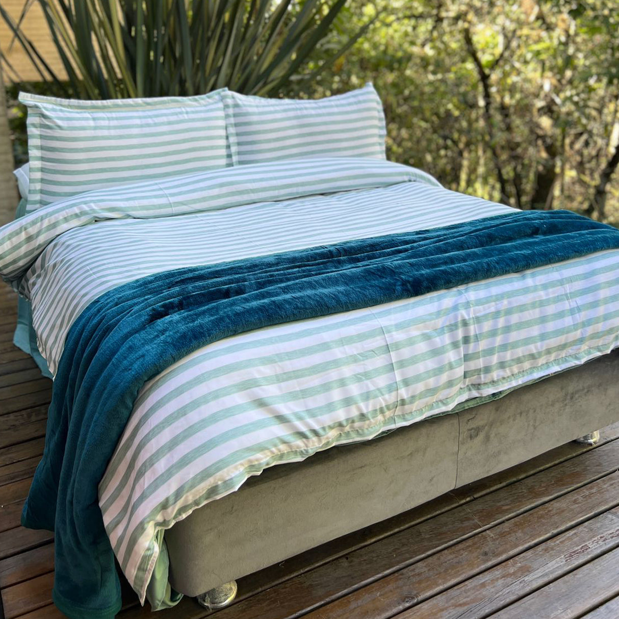 Duvet Bandeau Verde Para Cama Doble 140x190cm Acolchado - Tendidos y Cubrelechos | Bylmo