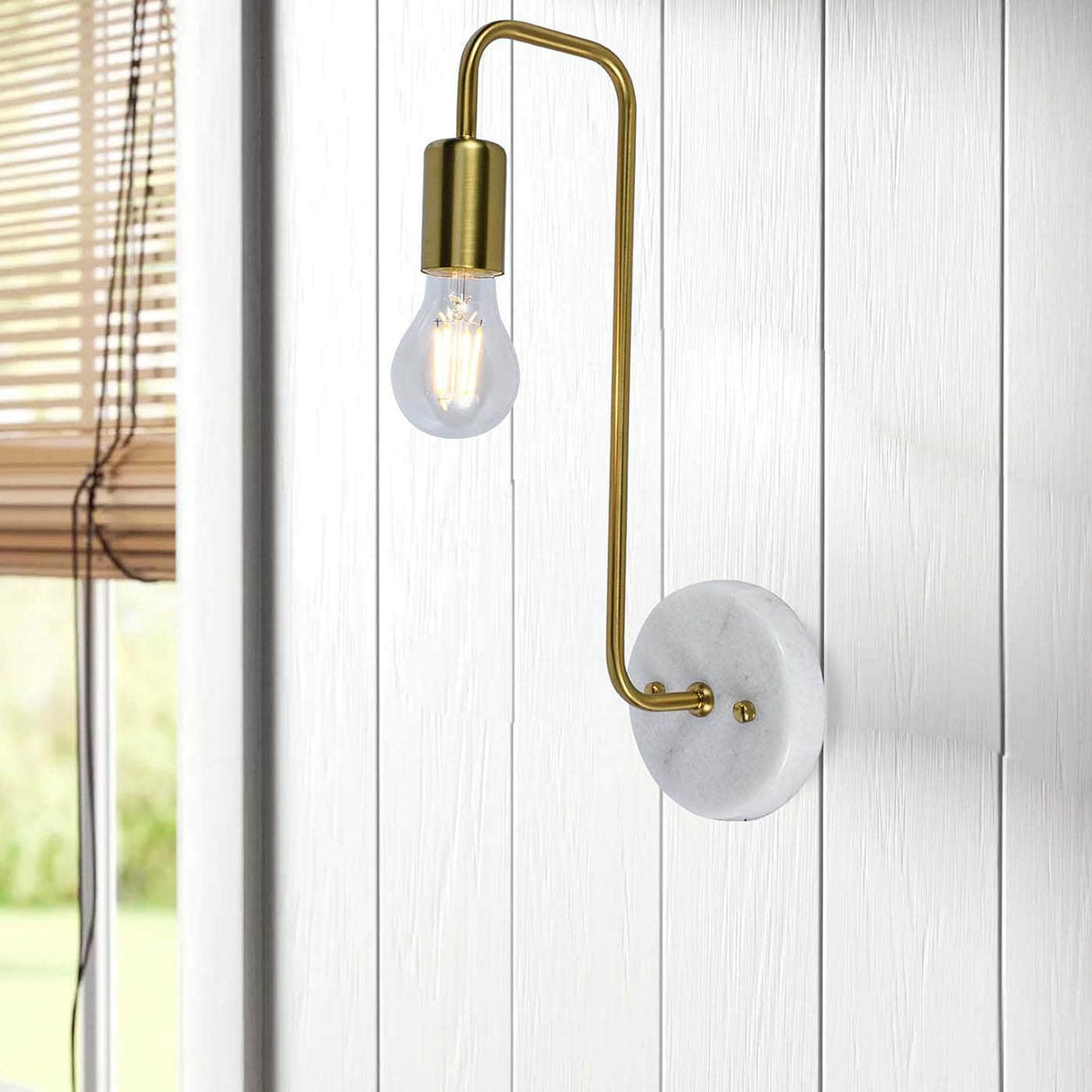 Lámpara de Pared Lino Dorado 12x38cm con Bombilla - Iluminacion | Bylmo