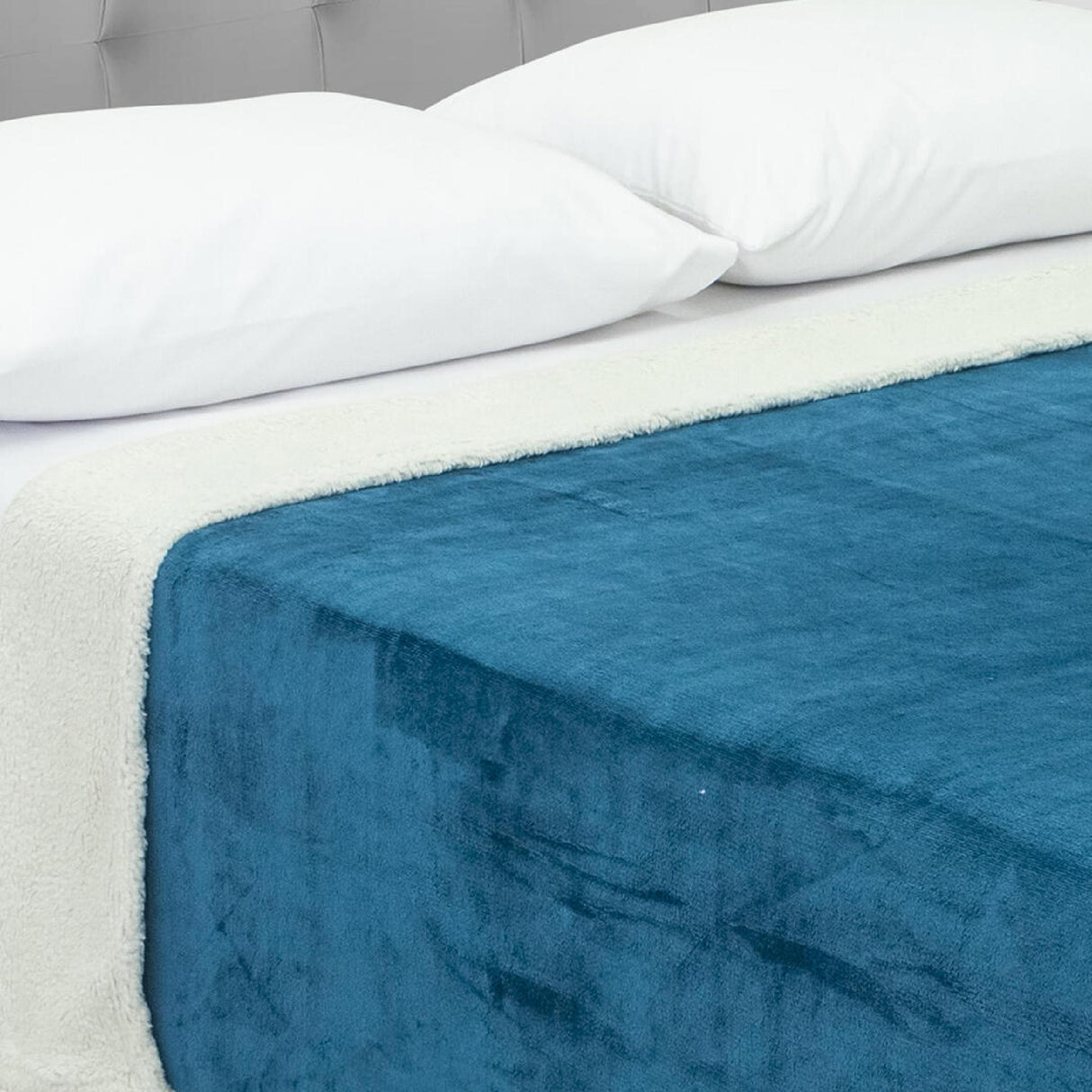 Cobija Ovejera Cibraja Azul Petróleo 180x190cm Fondo Entero - Cobijas y Mantas | Bylmo