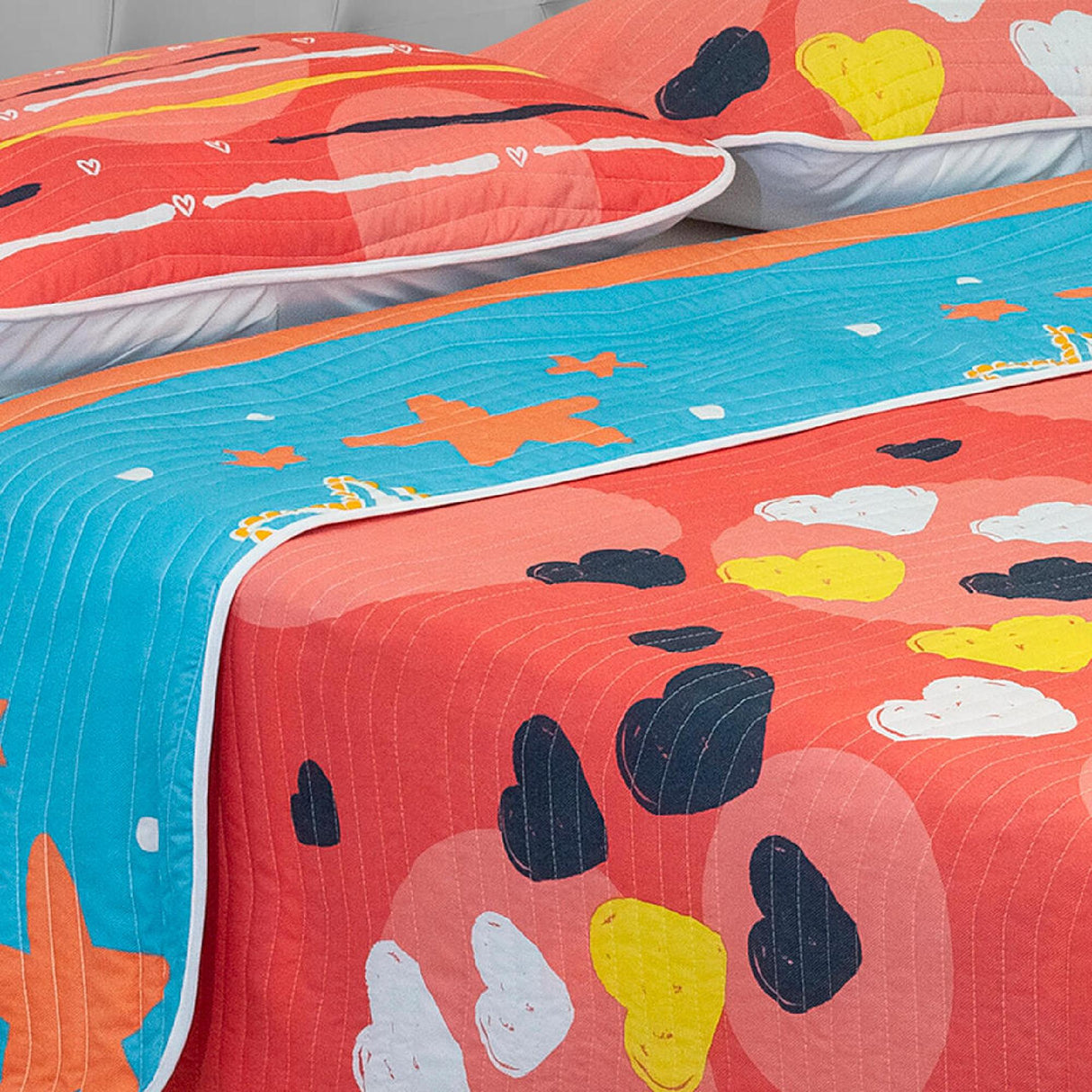 Cubrelecho Español Ambete Salmón de Corazones Para Cama Doble 140 X 190 Cm - Tendidos y Cubrelechos | Bylmo
