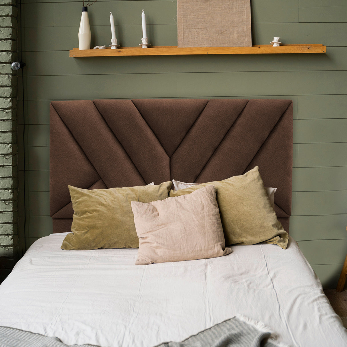 Cabecero Hug Marron 160x115cm a la Estructura de la Cama Para Cama Queen - Cabeceros | Bylmo