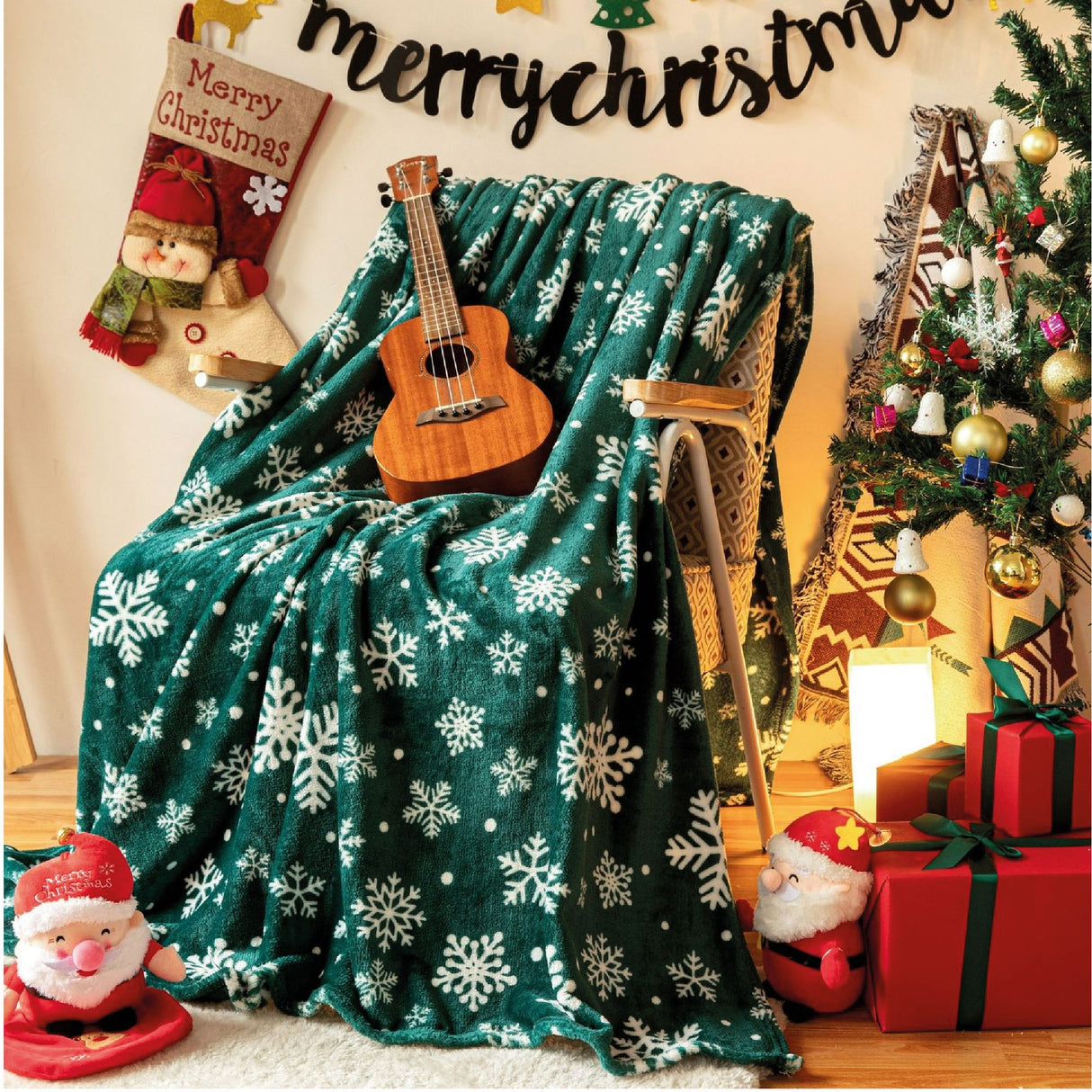 Cobija Christmas Copos De Nieve Verde 200x230cm Muy Suave y Ligera - COBIJAS Y MANTAS | Bylmo