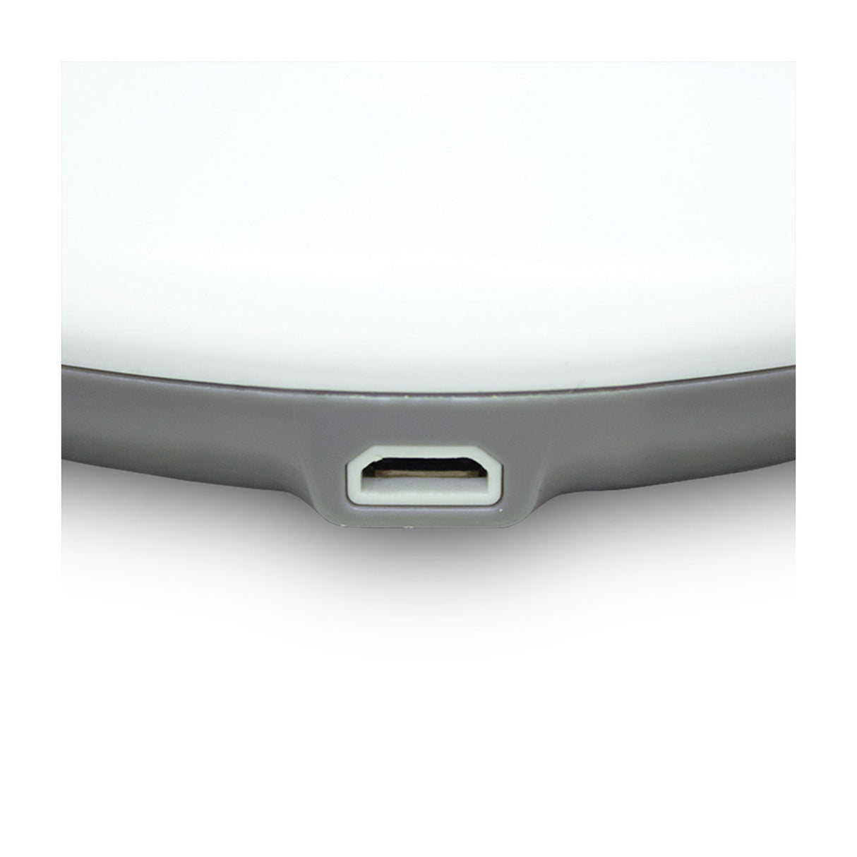 Ventilador de Mesa Blanco 17.8x29cm de Cuatro Velocidades con Oscilación - VENTILADORES | Bylmo