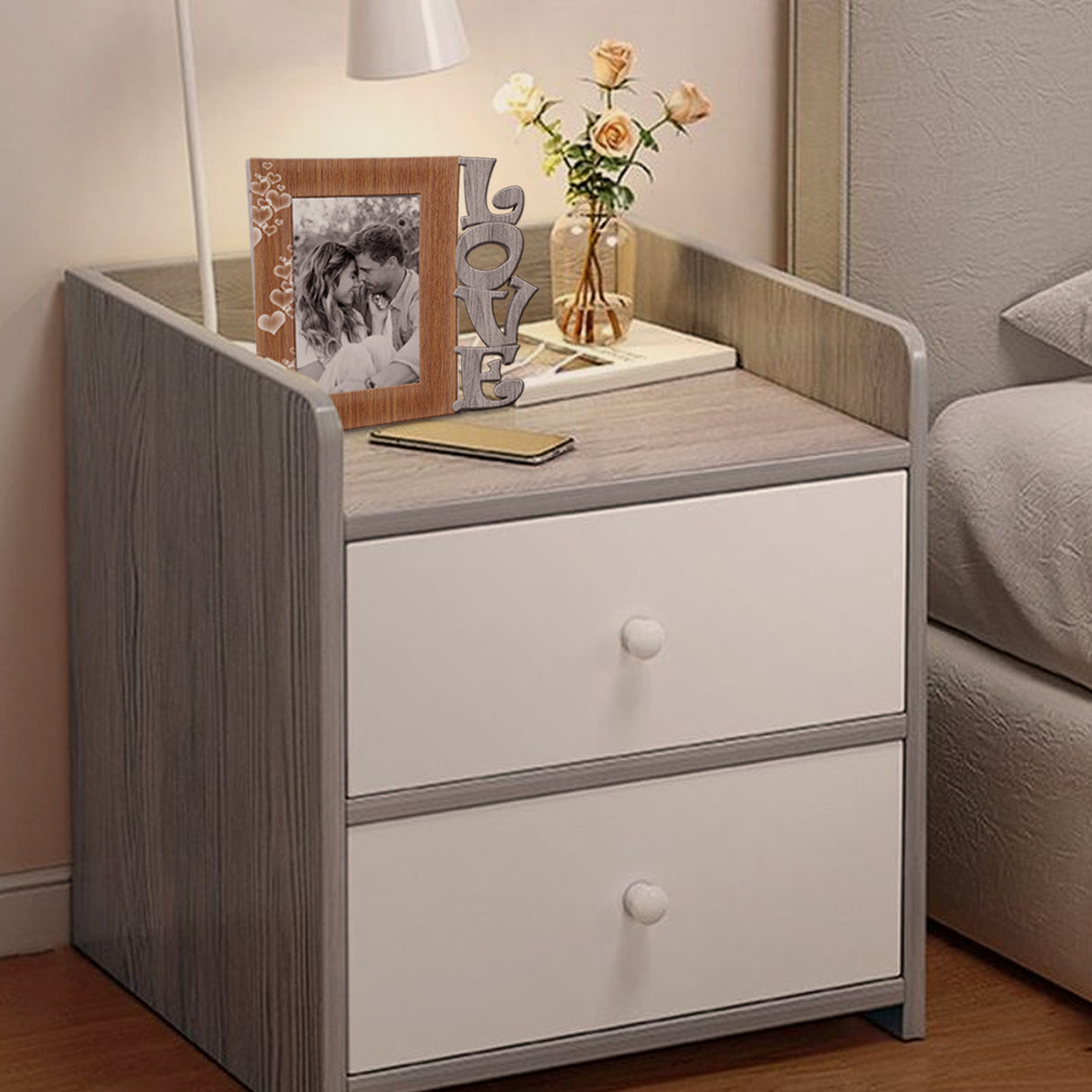 Portarretrato Love Gris y Madera Clara Natural 21x19.5cm sin Marco y con Vidrio Protector - PORTARRETRATOS | Bylmo