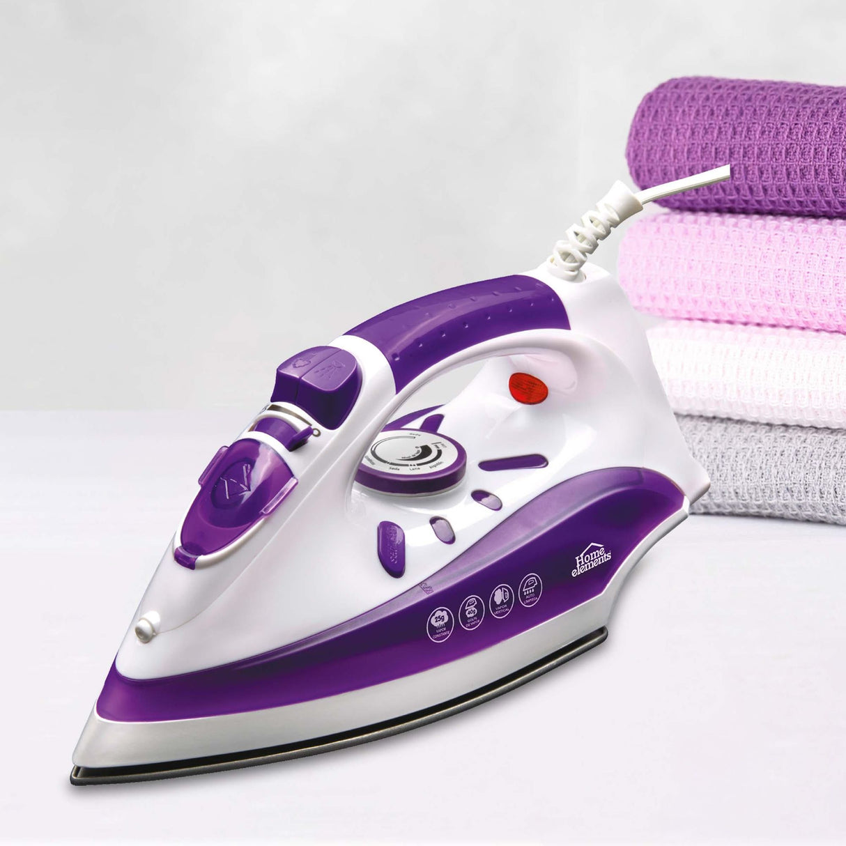 Plancha Blanco y Violeta 11.5x13.5cm con Vapor y Dispensaodor y Rociador de Agua - PLANCHAS | Bylmo