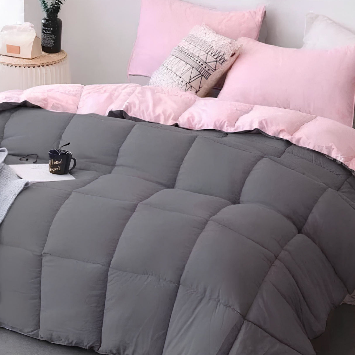 Edredón Acolchado Bicolor Rosado y Gris 220x240cm Doble Faz para Cama Doble - TENDIDOS Y CUBRELECHOS | Bylmo