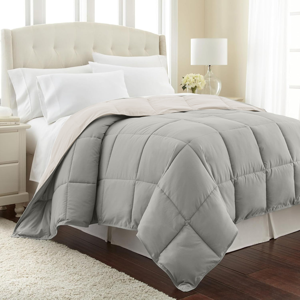 Combo Edredón Acolchado Bicolor Beige y Gris Claro 240x240cm Doble Faz para Cama Queen - TENDIDOS Y CUBRELECHOS | Bylmo