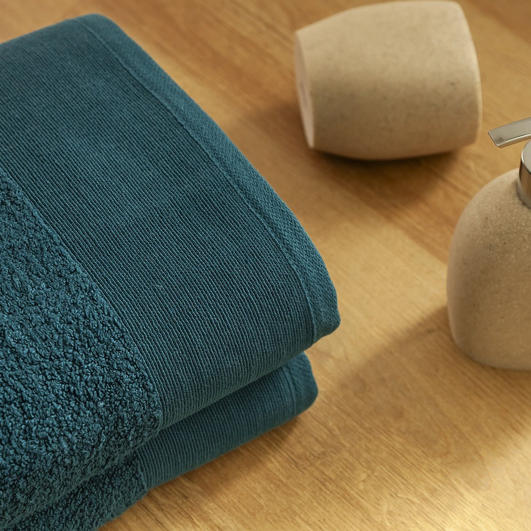 Toalla de Manos Modha Azul Marino 40x70cm Fondo Entero - TOALLAS | Bylmo