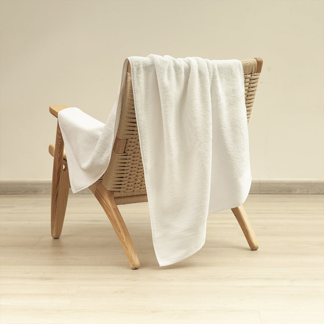 Toalla de Manos Modha Blanco 40x70cm Fondo Entero - TOALLAS | Bylmo