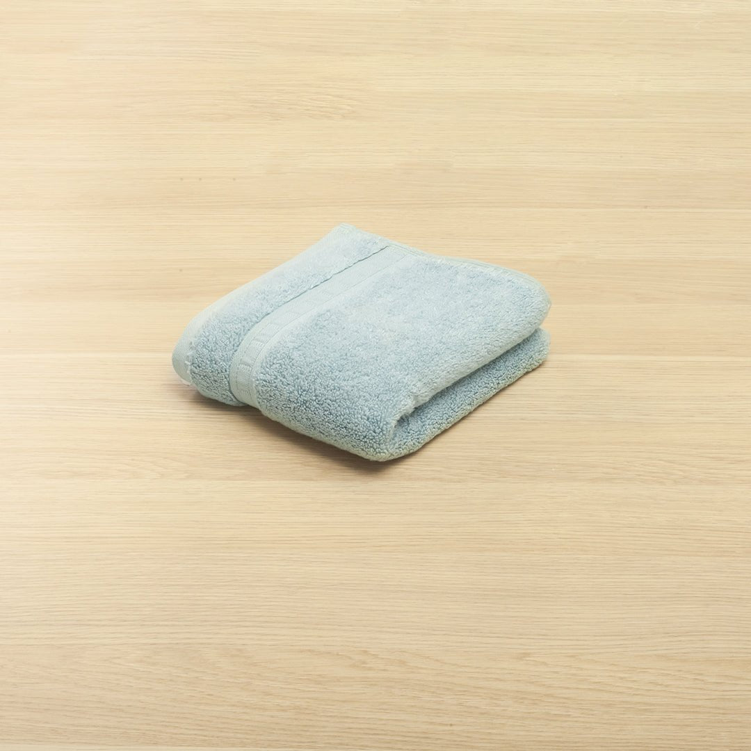 Toalla de Cuerpo Bamboo Azul 70x140cm Fondo Entero - TOALLAS | Bylmo