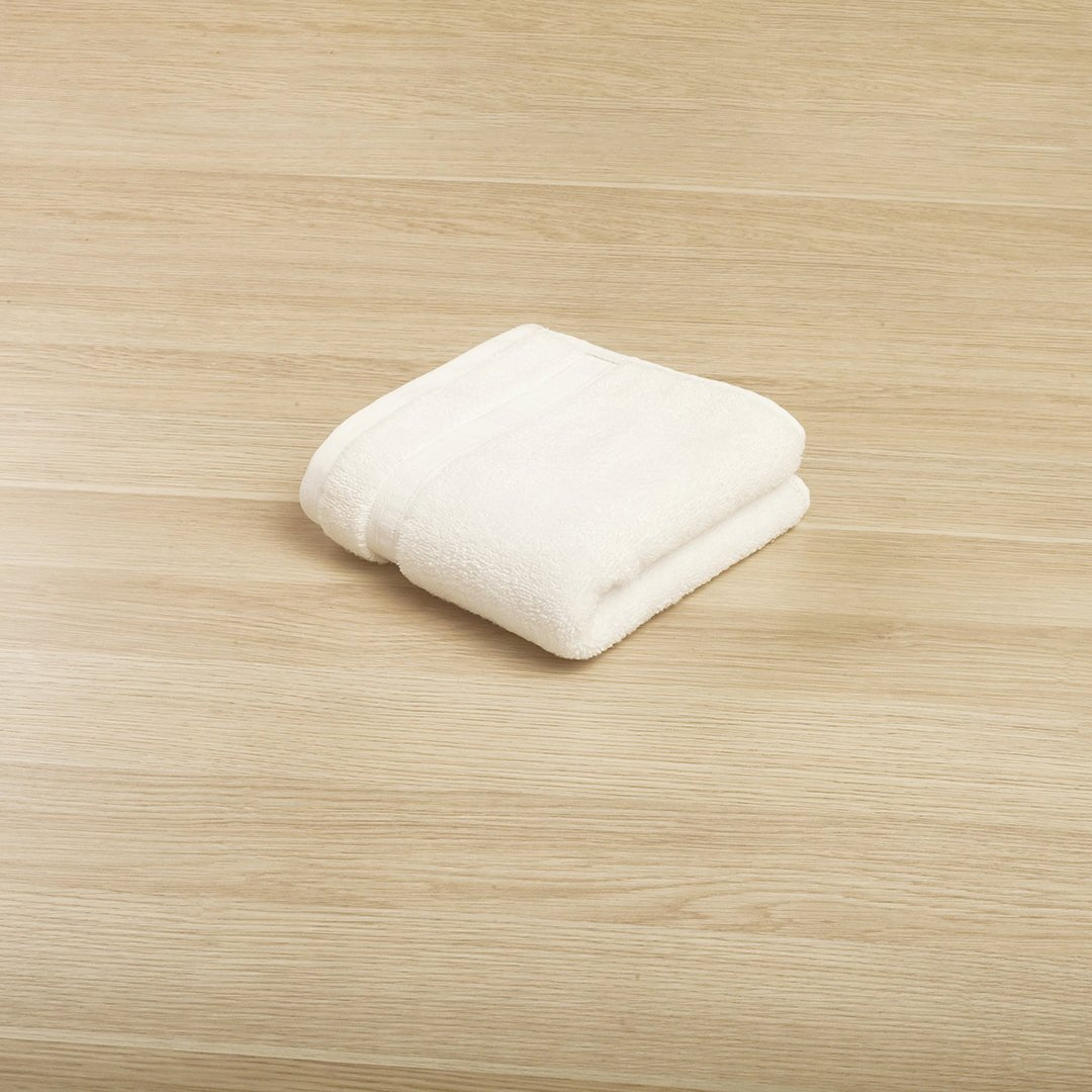 Toalla de Cuerpo Bamboo Blanco 70x140cm Fondo Entero - TOALLAS | Bylmo