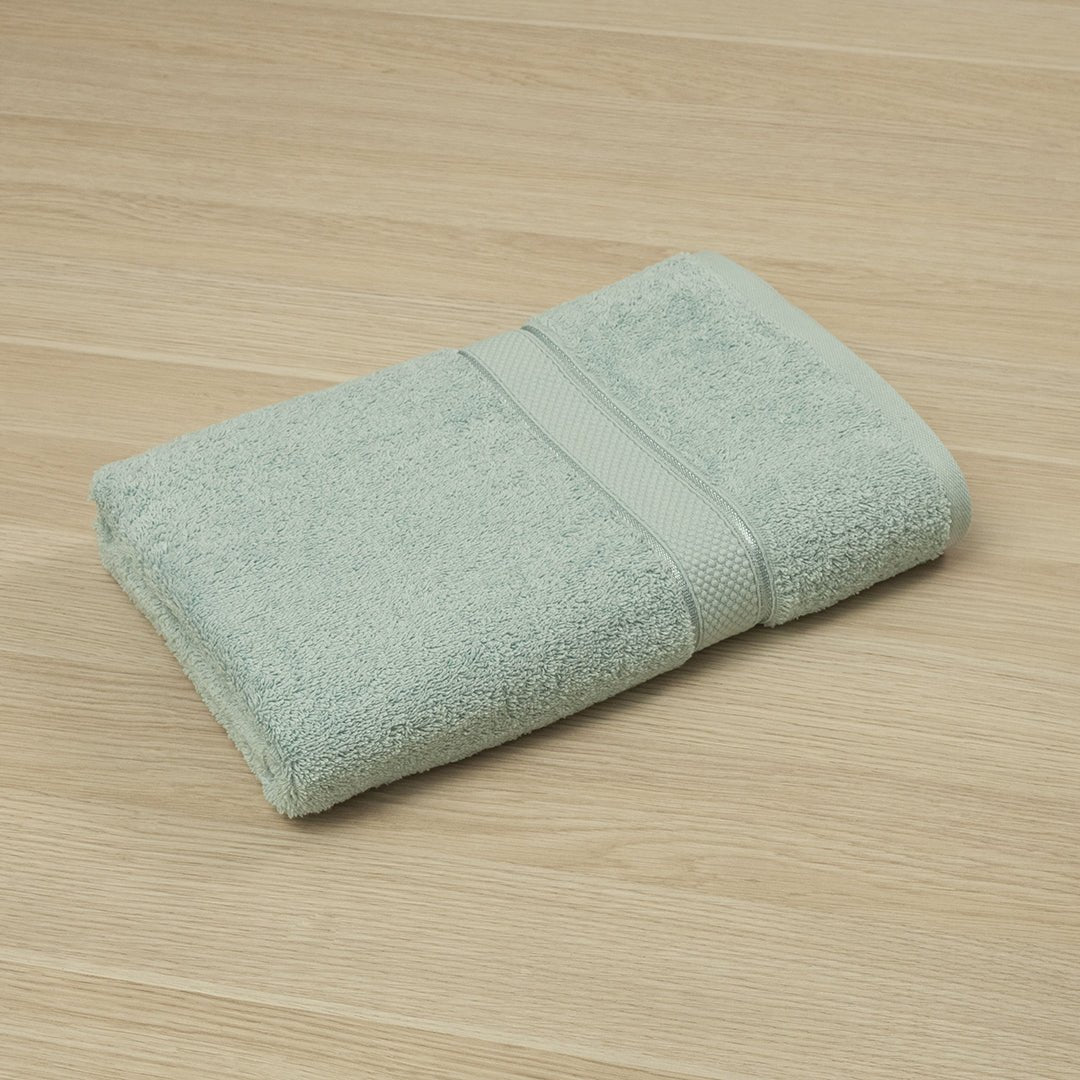 Toalla de Cuerpo Premium Azul Hielo 70x140cm Fondo Entero - TOALLAS | Bylmo