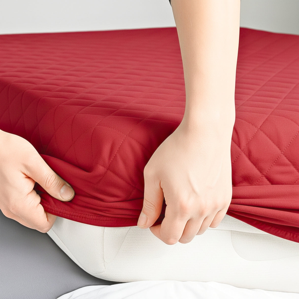 Protector de Colchón Rojo Sencillo 100 X 190 Cm Antifluido - PROTECTORES DE COLCHON | Bylmo