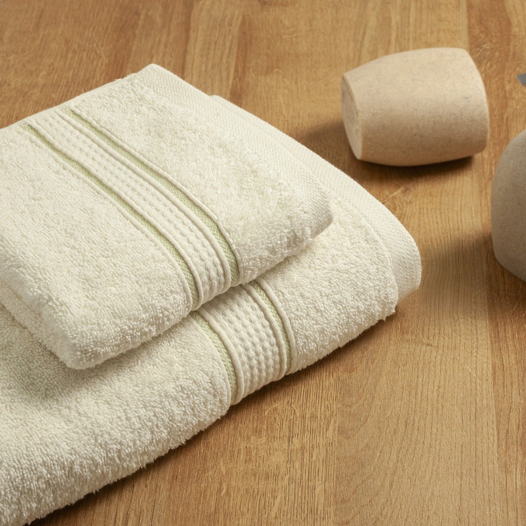 Toalla de Manos Senda Crema Egred 40x70cm Fondo Entero Extrasuave - TOALLAS | Bylmo