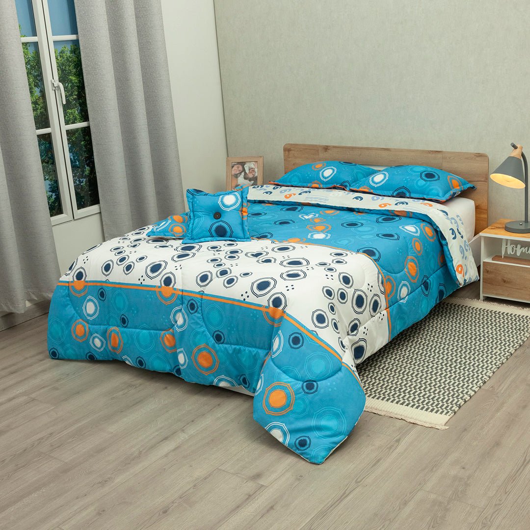 Cubrelecho Súper Acolchado Vórtice Nocturno Blanco y Azul para Cama Doble 140 X 190 Cm de Espiral - TENDIDOS Y CUBRELECHOS | Bylmo