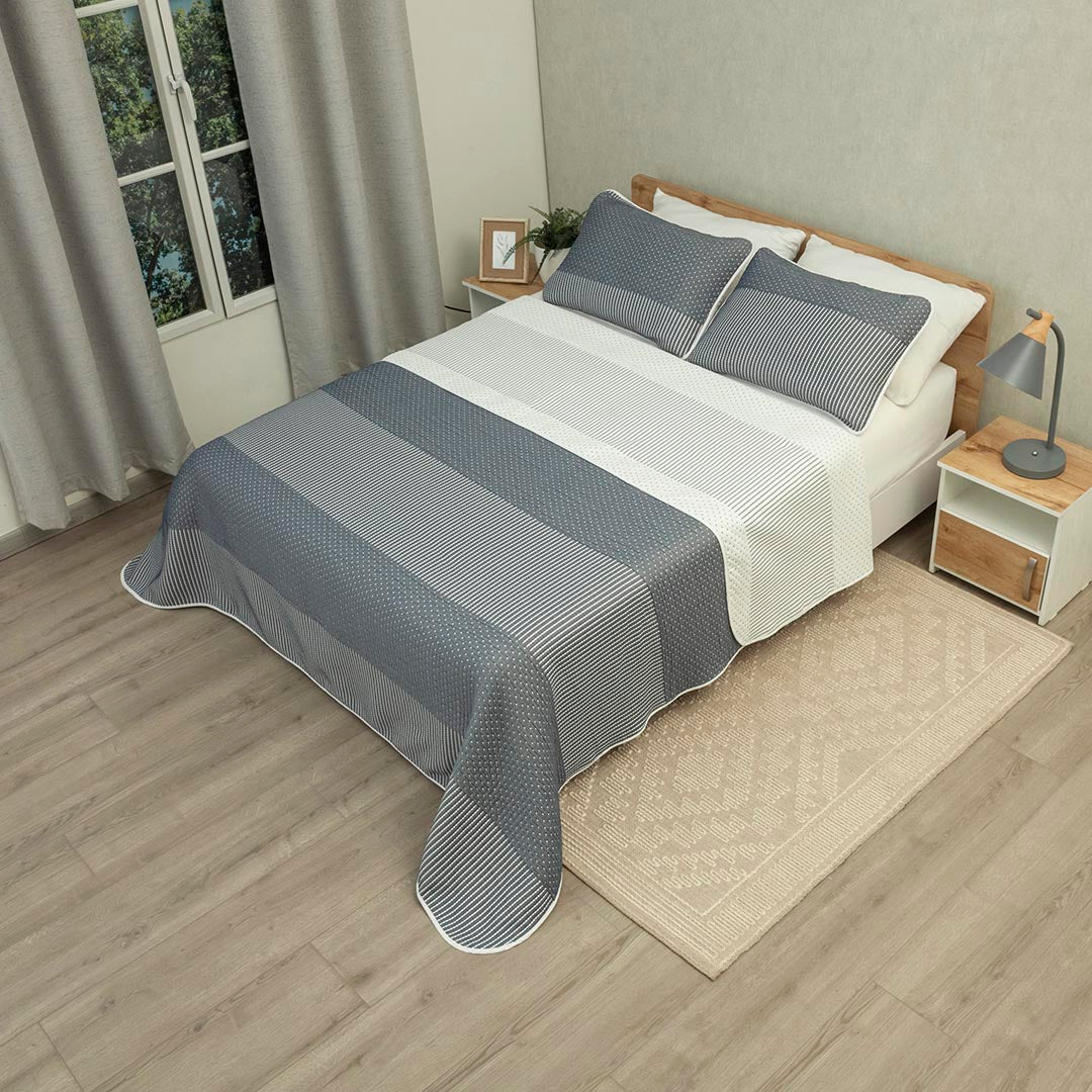Cubrelecho Doble Faz Trama Arena Azul y Blanco para Cama Queen 160 X 190 Cm Prensado Fondo Entero - TENDIDOS Y CUBRELECHOS | Bylmo