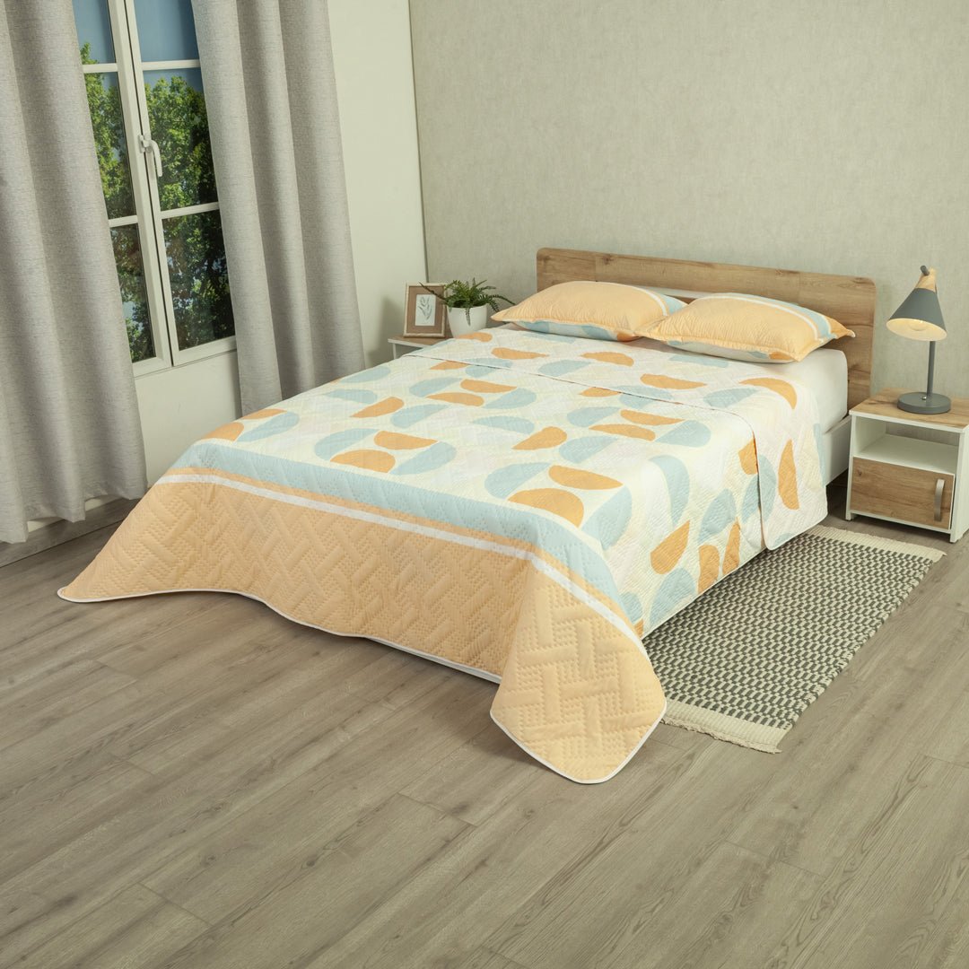 Cubrelecho Doble Faz Style Curvas del Tiempo Blanco y Naranja para Cama Queen 160 X 190 Cm de Semicirculos - TENDIDOS Y CUBRELECHOS | Bylmo
