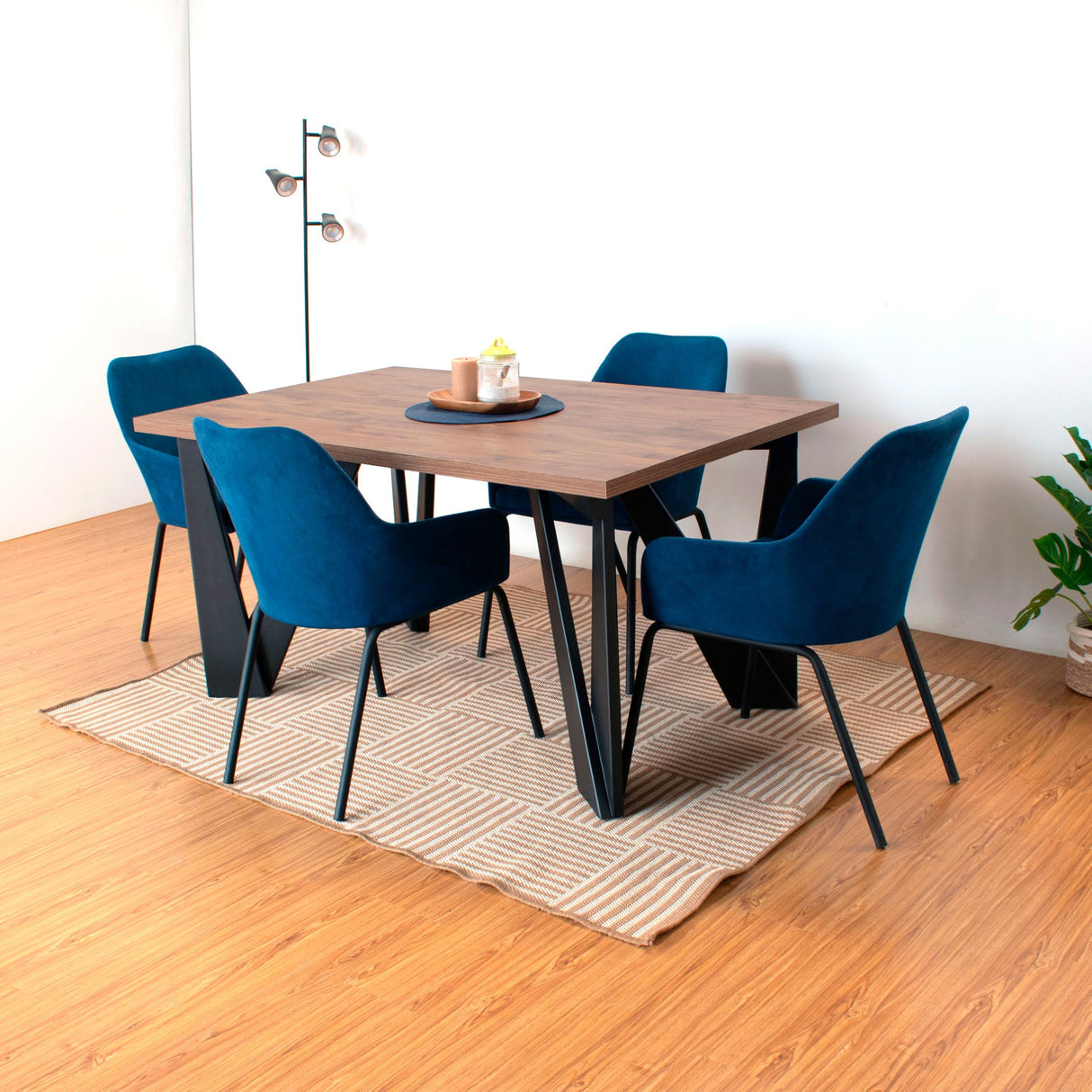 Mesa de Comedor Brixton Mácula y Matiz Negro 144x74cm