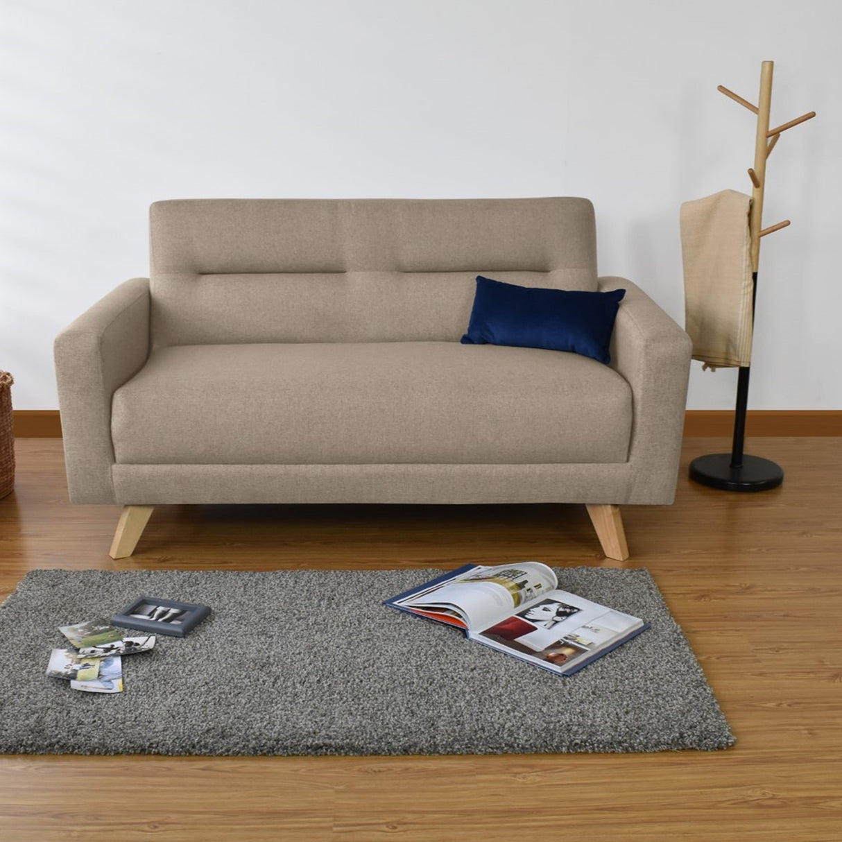 Sofá Barza Beige Duster y Matiz Natural 150x82cm de Dos Puestos con Apoya Brazos