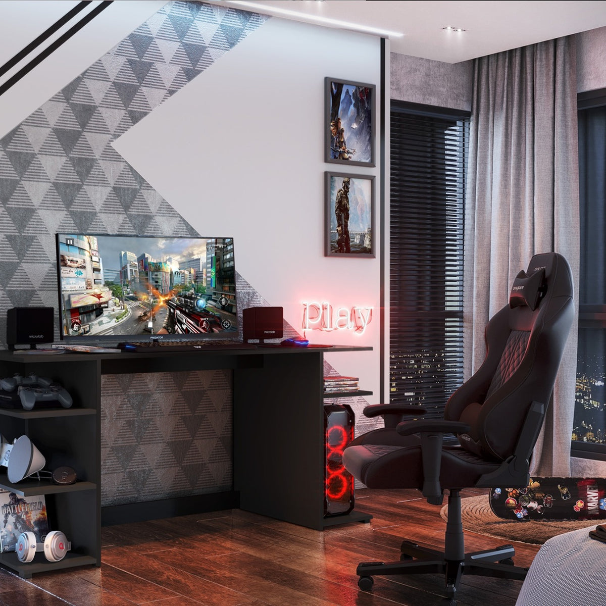 Escritorio gamer negro con repisas laterales en MDP 130x60 cm