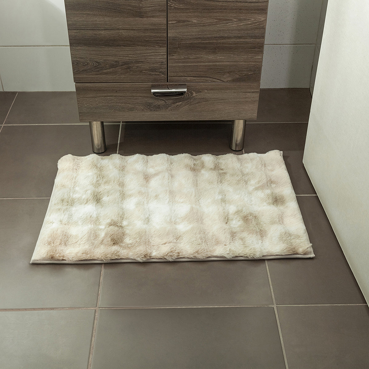 Tapete de baño beige antideslizante en microfibra 50x80 cm