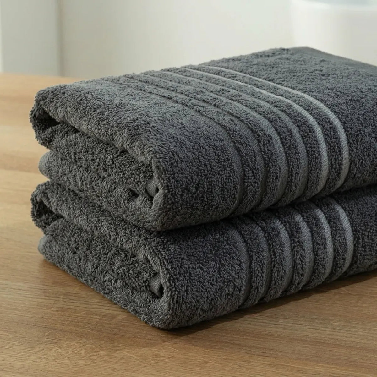 Toalla de manos gris oscuro Mediterráneo en algodón 40x70 cm 550 g