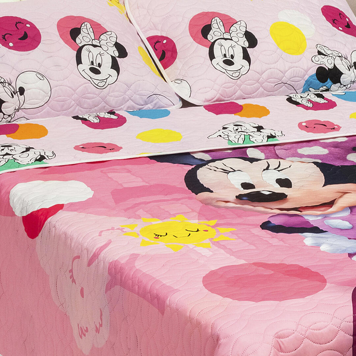 Cubrelecho infantil rosado Disney Core Minnie Jr semidoble 120x190 cm doble faz 3 piezas