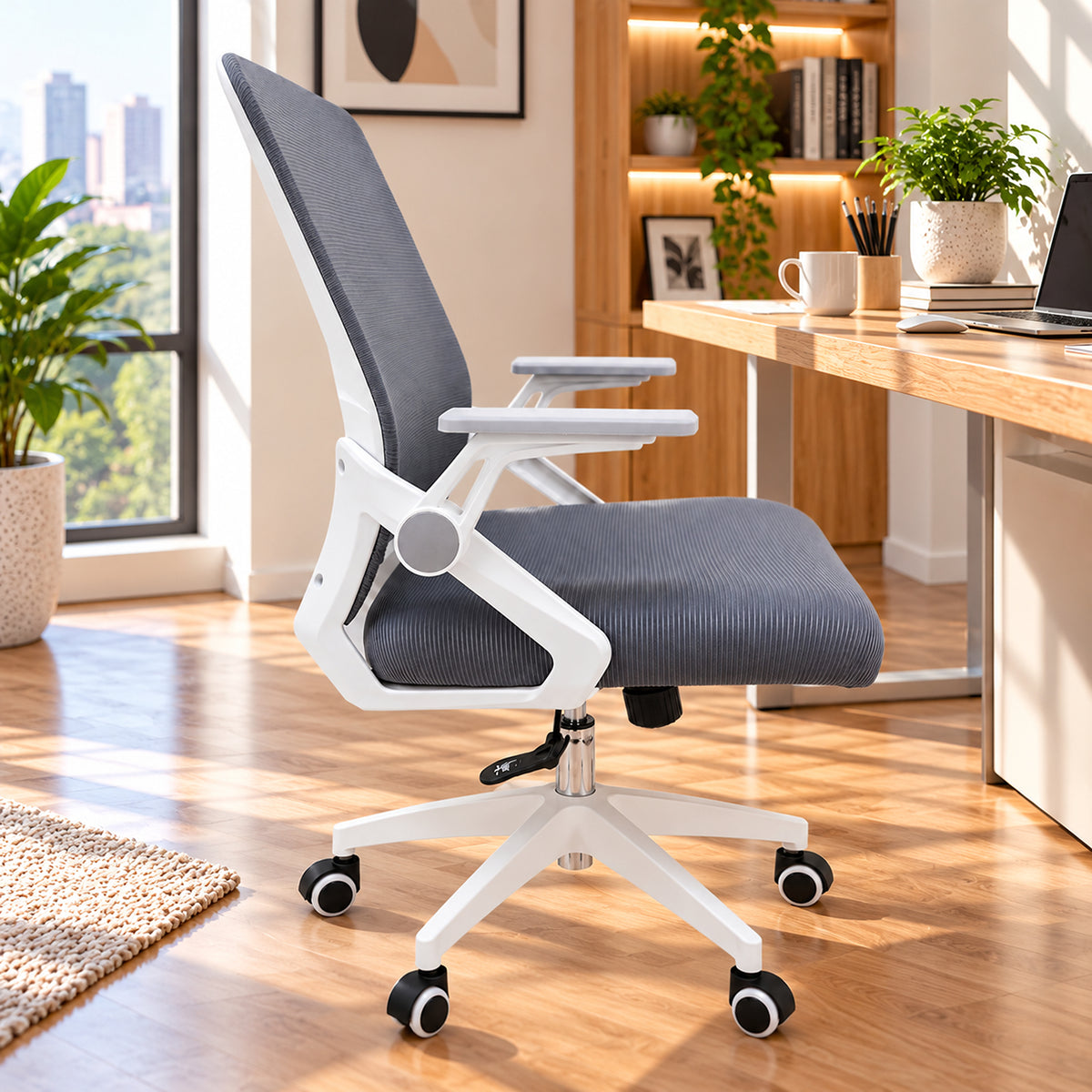 Silla de oficina azul aguamarina ergonómica en malla con brazos abatibles 59x92 cm