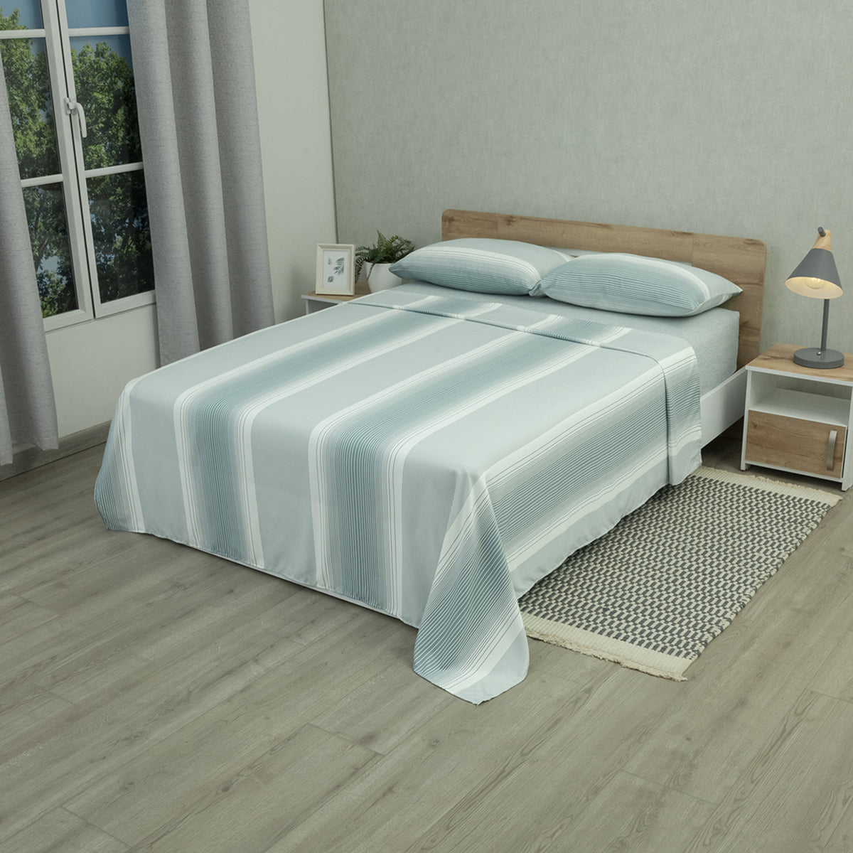 Sábana plana Equilibrio para cama doble verde en microfibra suavizada 140x190 cm