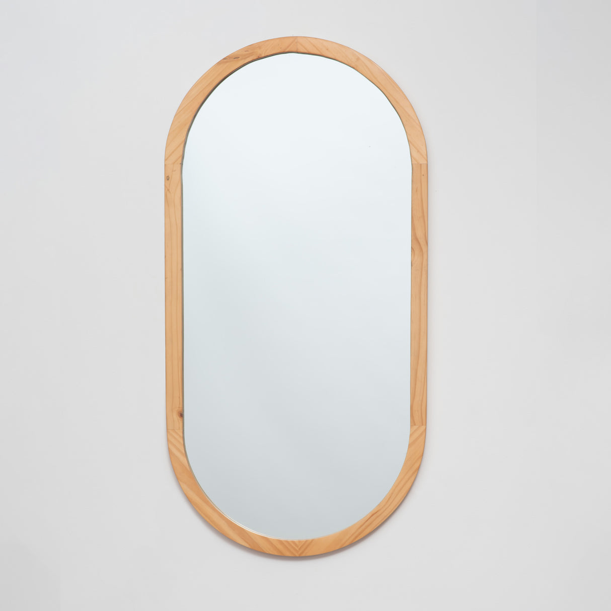 Espejo Visee Ovalado 40x80cm con Marco en Madera Clara Natural - Espejos Decorativos | Bylmo