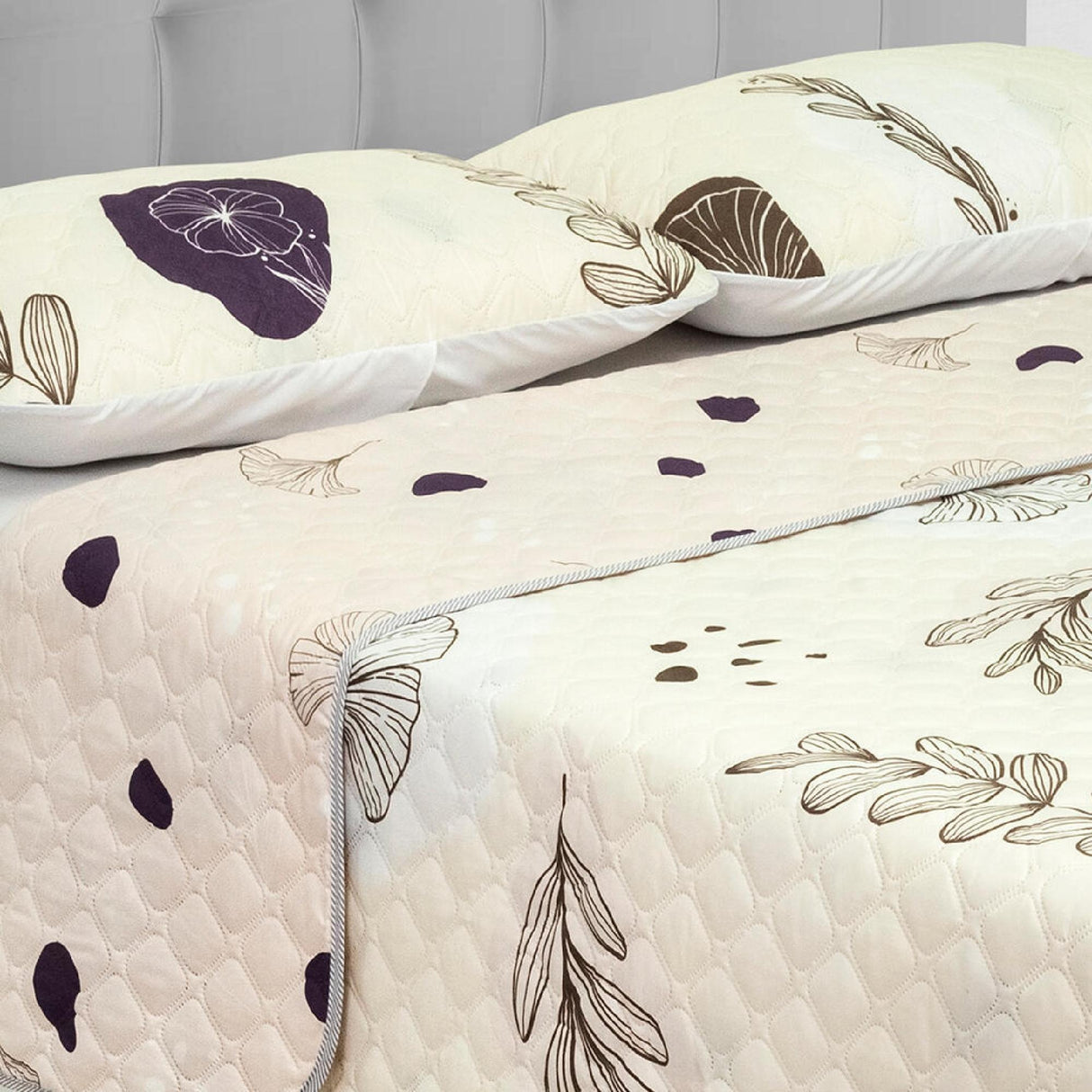 Cubrelecho Doble Faz Style Rosa Claro Para Cama Doble 140 X 190 Cm de Flores - Tendidos y Cubrelechos | Bylmo
