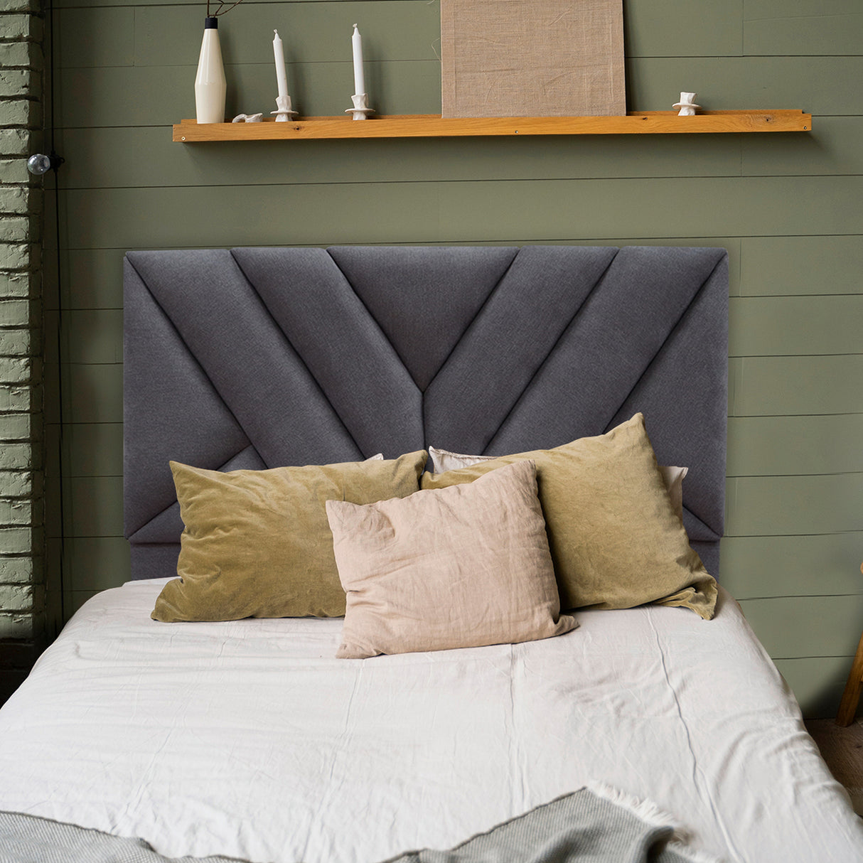 Cabecero Hug Gris Oscuro 160x115cm a la Estructura de la Cama Para Cama Queen - Cabeceros | Bylmo