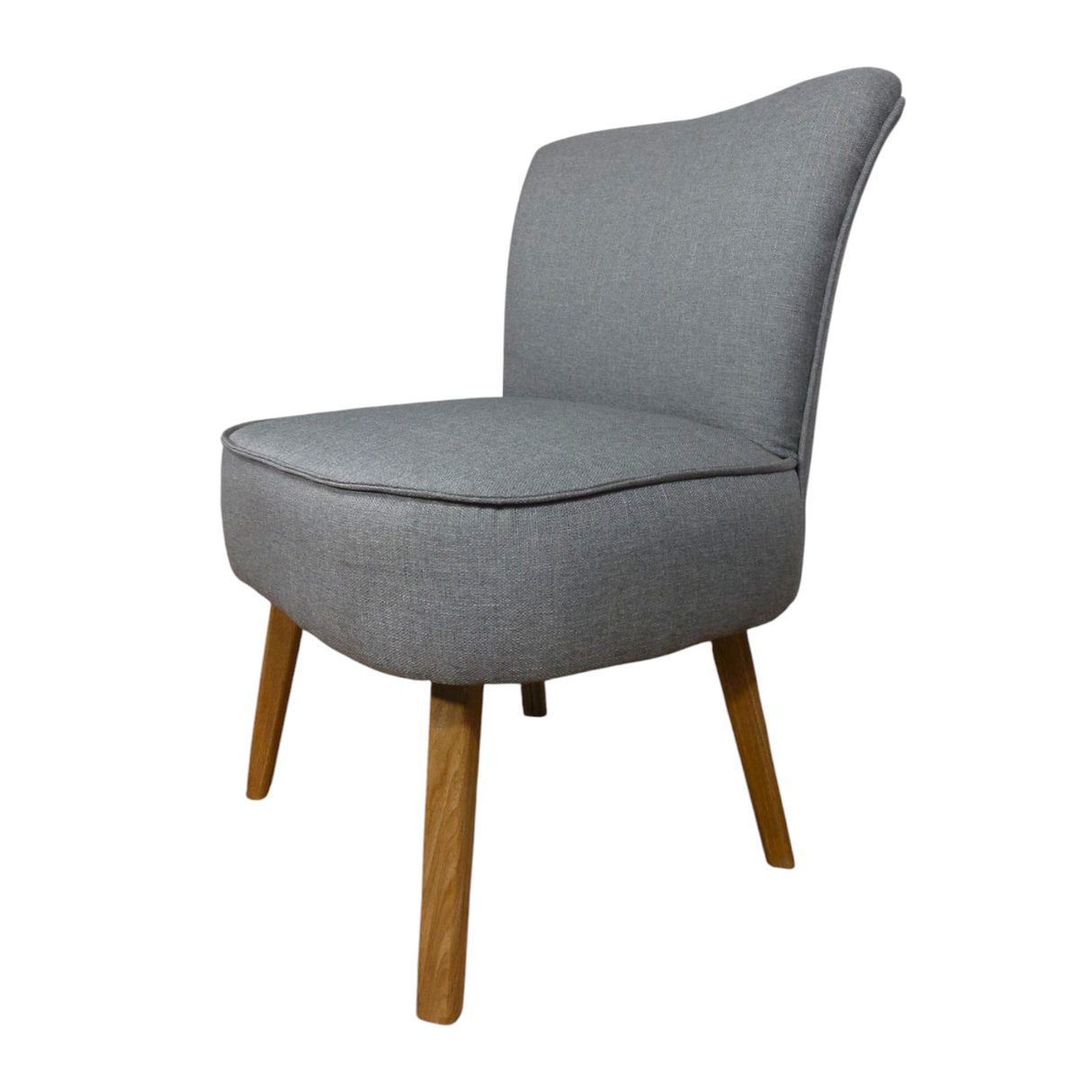 Poltrona Nikki Gris 63x77cm con Patas y con Tapizado Liso - SOFAS Y POLTRONAS | Bylmo