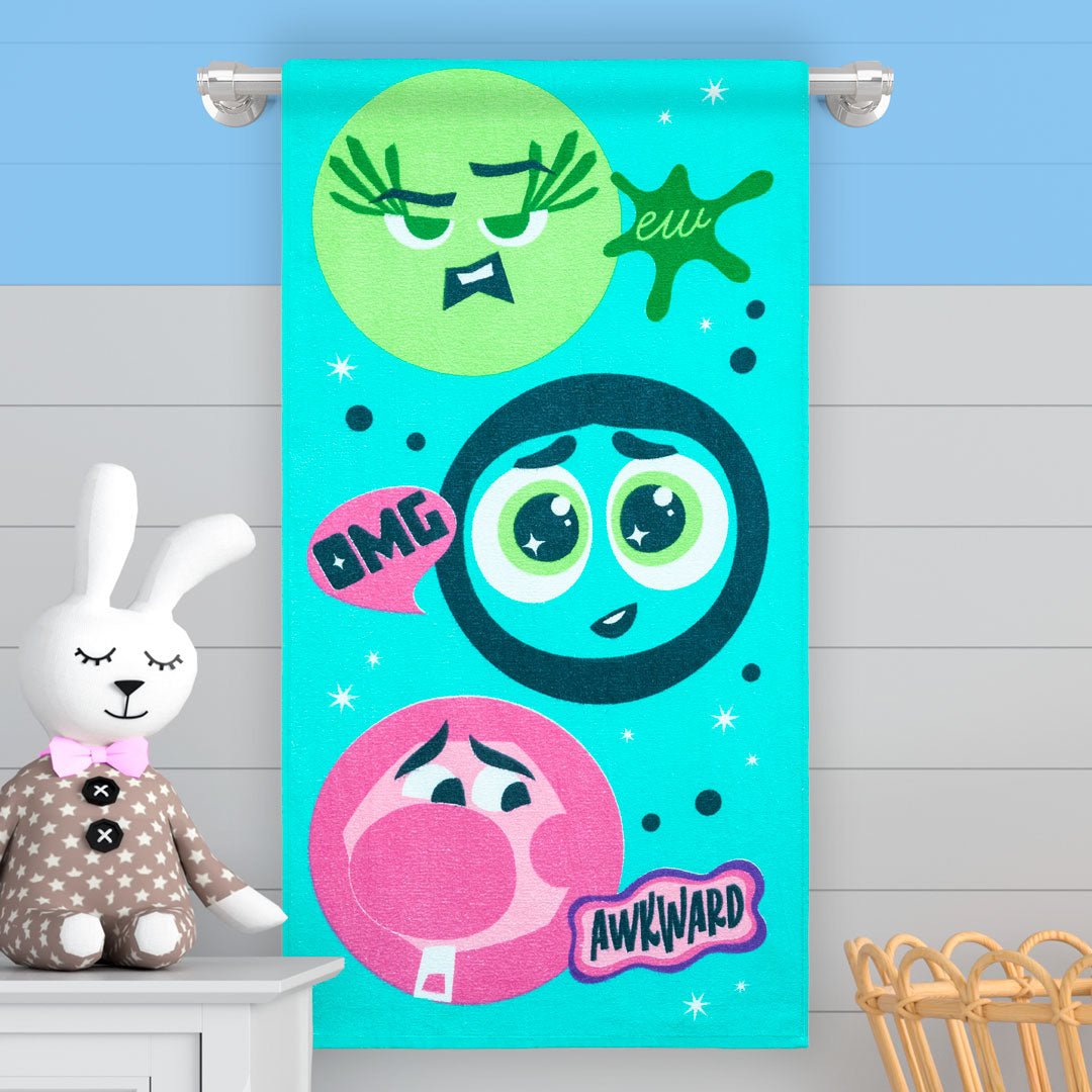Toalla Infantil de Cuerpo Explosion de Emociones Multicolor 60x120cm Disney - TOALLAS | Bylmo