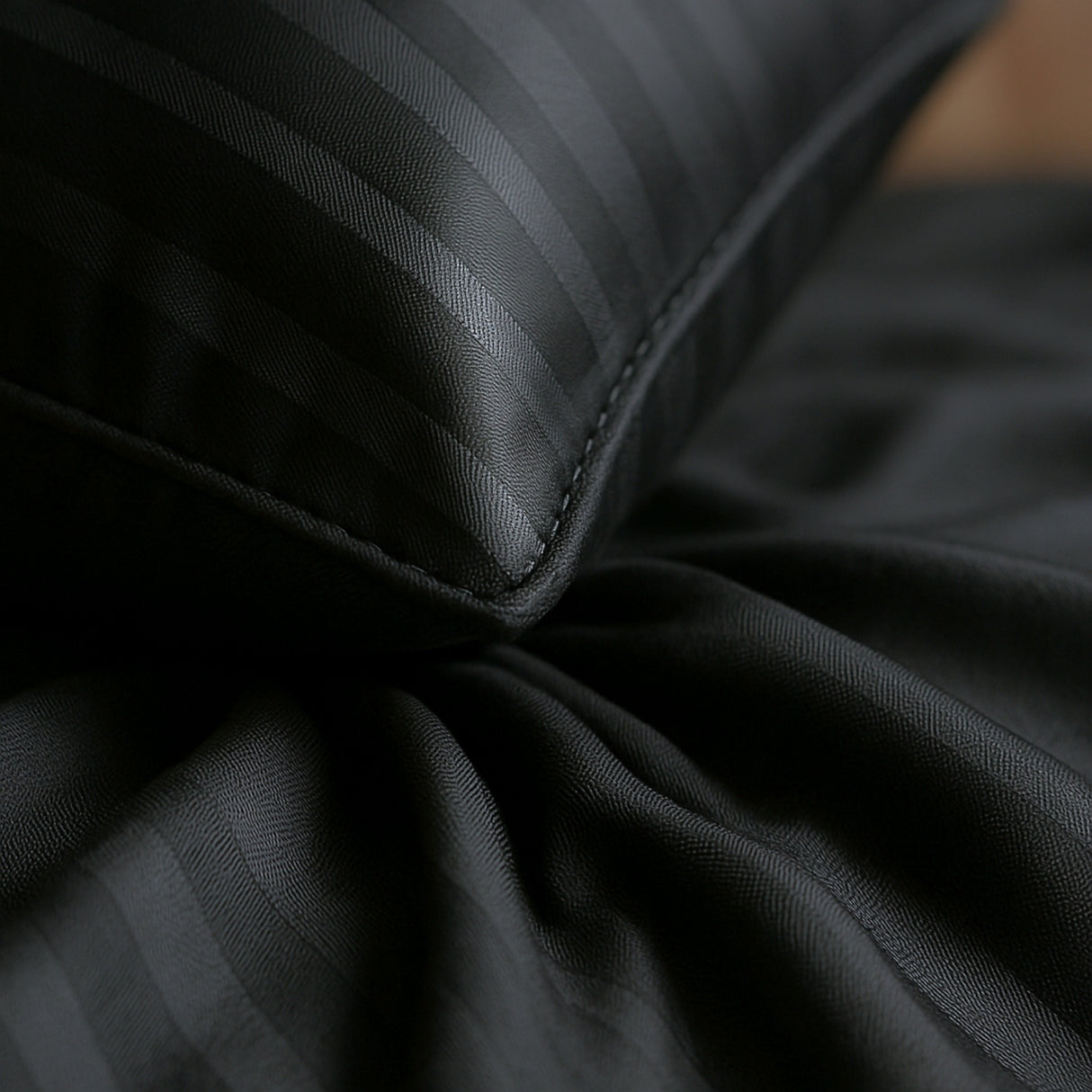Juego de Sábanas Polialgodon Negro Para Cama Doble 140 X 190 Cm Antiácaros y Antiarrugas - SABANAS | Bylmo