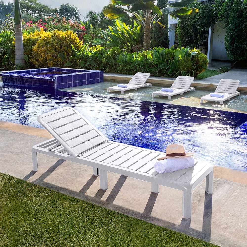 Cama Asoleadora Rimax Barú Blanco 57.5x29cm con Espaldar - SILLAS DE EXTERIOR | Bylmo