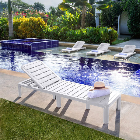 Cama Asoleadora Rimax Barú Blanco 57.5x29cm con Espaldar - SILLAS DE EXTERIOR | Bylmo