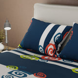 Juego de Sabanas Giros de Fantasía Blanco y Azul Oscuro Para Cama Semidoble 120 X 190 Cm de Espiral - SABANAS | Bylmo