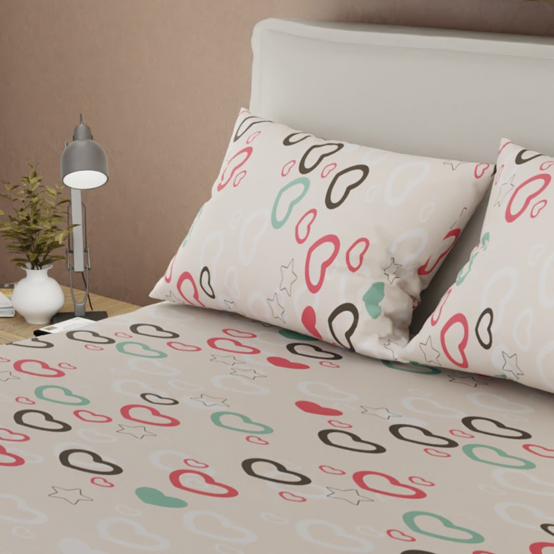 Sábana Ajustable Explosión de Amor Blanco Apagado y Rosado Claro para Cama Doble 140 X 190 Cm Corazones - SABANAS | Bylmo