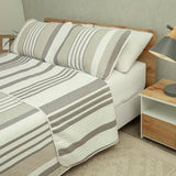 Cubrelecho Doble Faz Trama Gris y Beige para Cama Doble 140 X 190 Cm Prensado de Lineas - TENDIDOS Y CUBRELECHOS | Bylmo