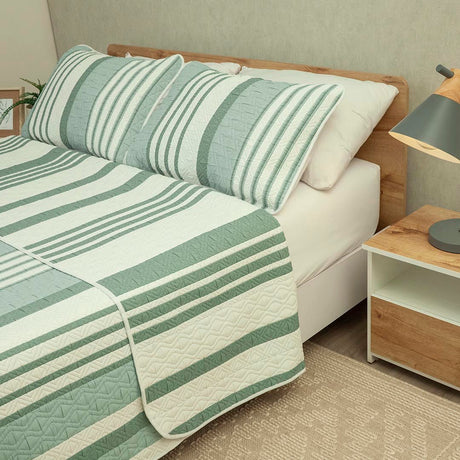 Cubrelecho Doble Faz Trama Verde y Blanco para Cama King 200 X 200 Cm Prensado de Lineas - TENDIDOS Y CUBRELECHOS | Bylmo