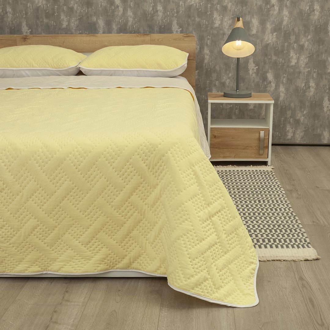 Cubrelecho Termosellado Cotton Sense Amarillo para Cama Queen 160 X 190 Cm Fondo Entero - TENDIDOS Y CUBRELECHOS | Bylmo