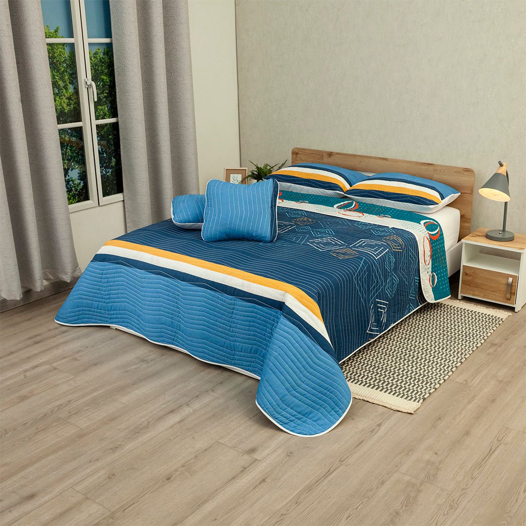 Cubrelecho Termosellado Giro Magnético Azul Oscuro y Blanco para Cama Semidoble 120 X 190 Cm Prensado de Figuras - TENDIDOS Y CUBRELECHOS | Bylmo