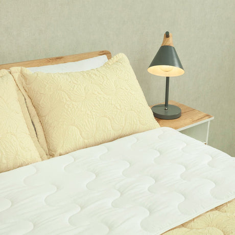 Cubrelecho Flora Amarillo y Blanco para Cama Doble 140 X 190 Cm Fondo Entero - TENDIDOS Y CUBRELECHOS | Bylmo
