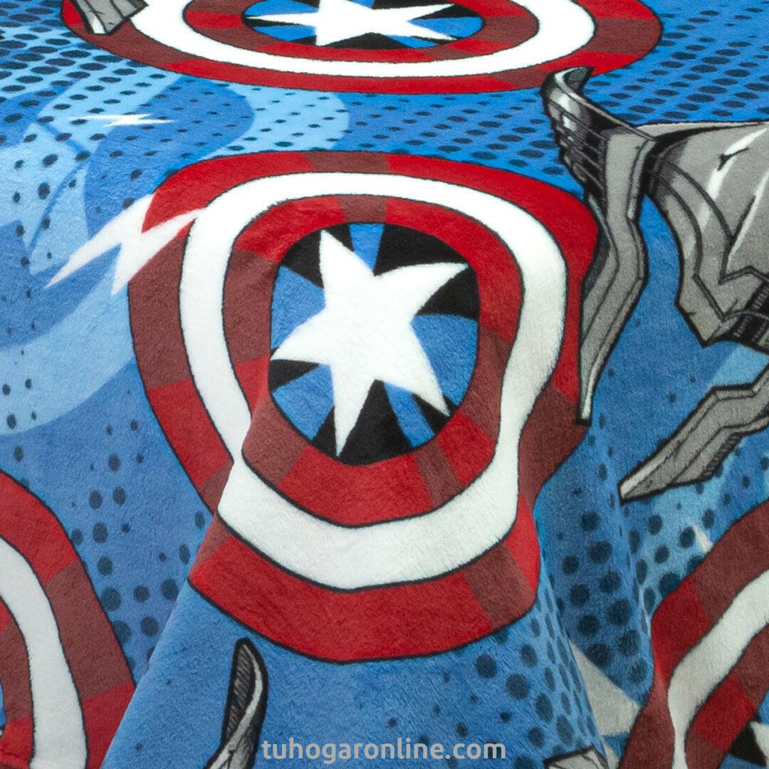 Cobija Infantil Marvel Azul y Rojo 150x41cm De Avengers - COBIJAS Y MANTAS | Bylmo