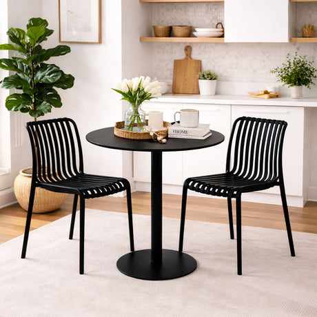 Comedor Maiu Negro 60x72cm Circular de Cuatro Puestos con Dos Sillas - COMEDORES | Bylmo