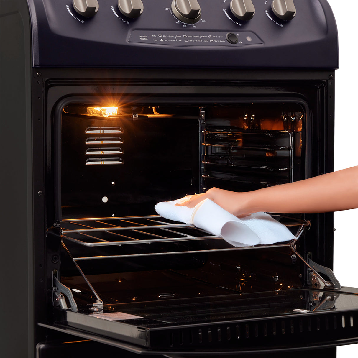 Estufa Haceb Azul 65.5x98.5cm Para Gas Natural con Cuatro Quemadores y con Horno - ESTUFAS | Bylmo